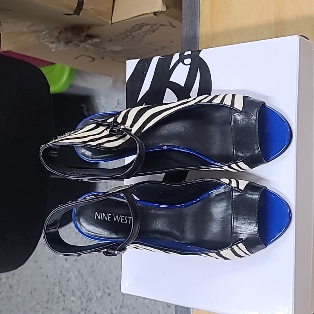 Zebra print heels - Picture 2 of 6